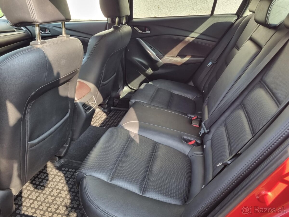 Mazda 6 2.2 Skyactiv-D Revolution TOP (2015) - 11