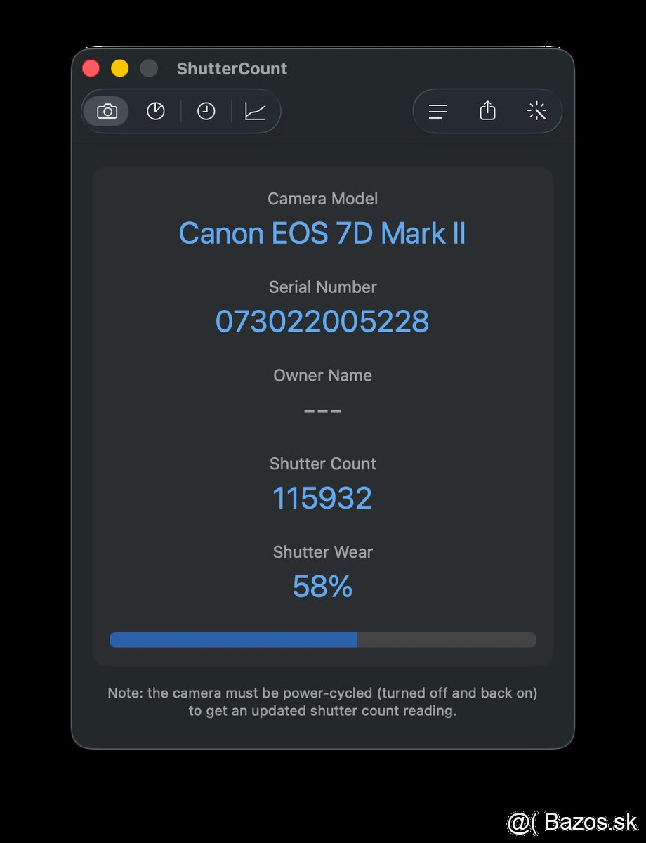 Canon EOS 7D Mark II + Grip - 11