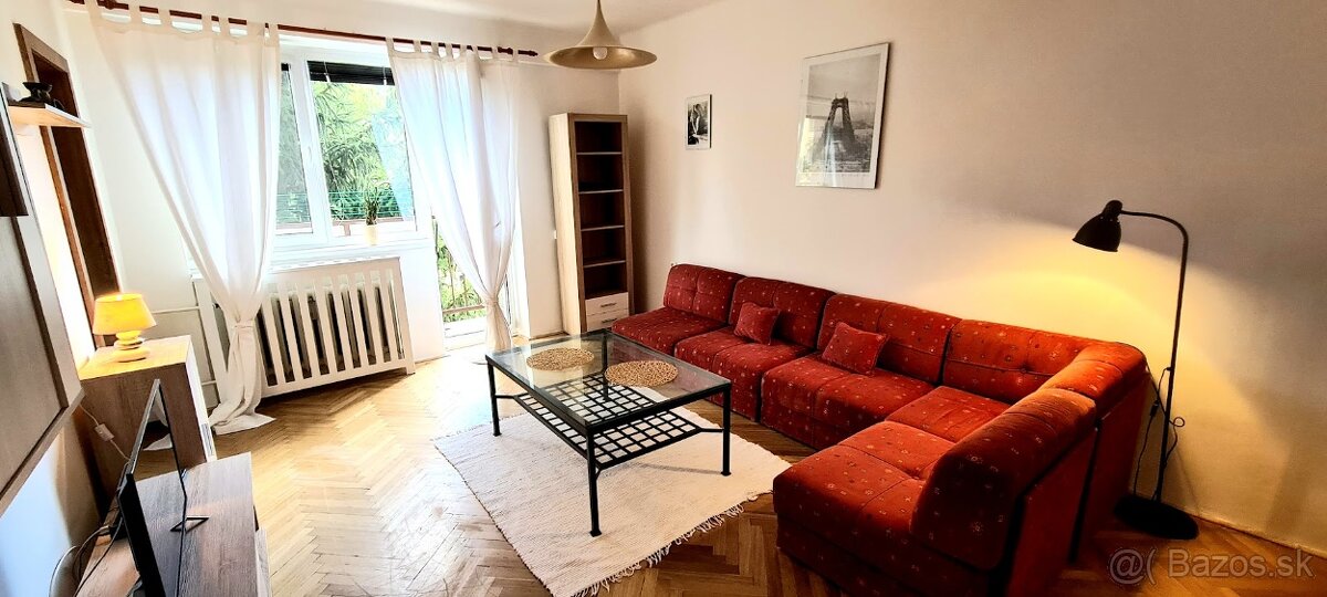 Byt 2 izbovy Tyrsovo nabrezie - 11