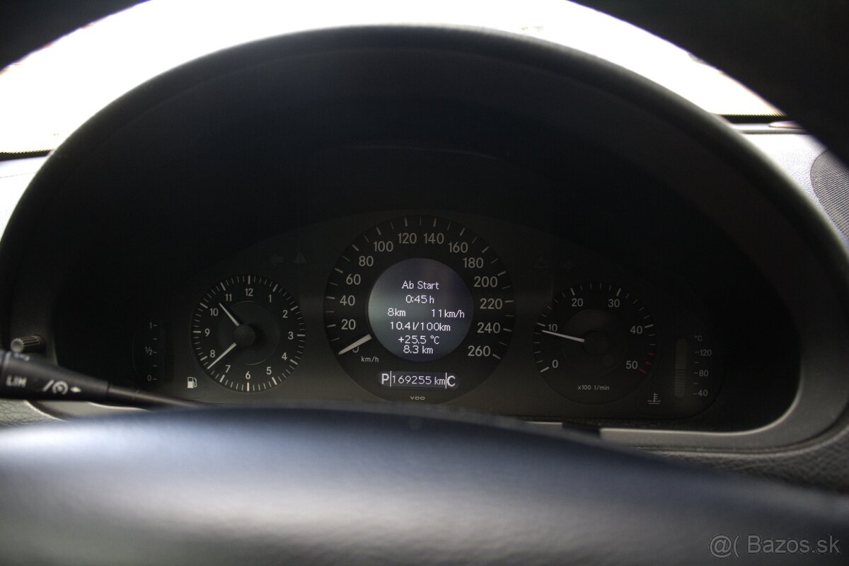 Mercedes-Benz E 200d CDI Elegance Automat - 11