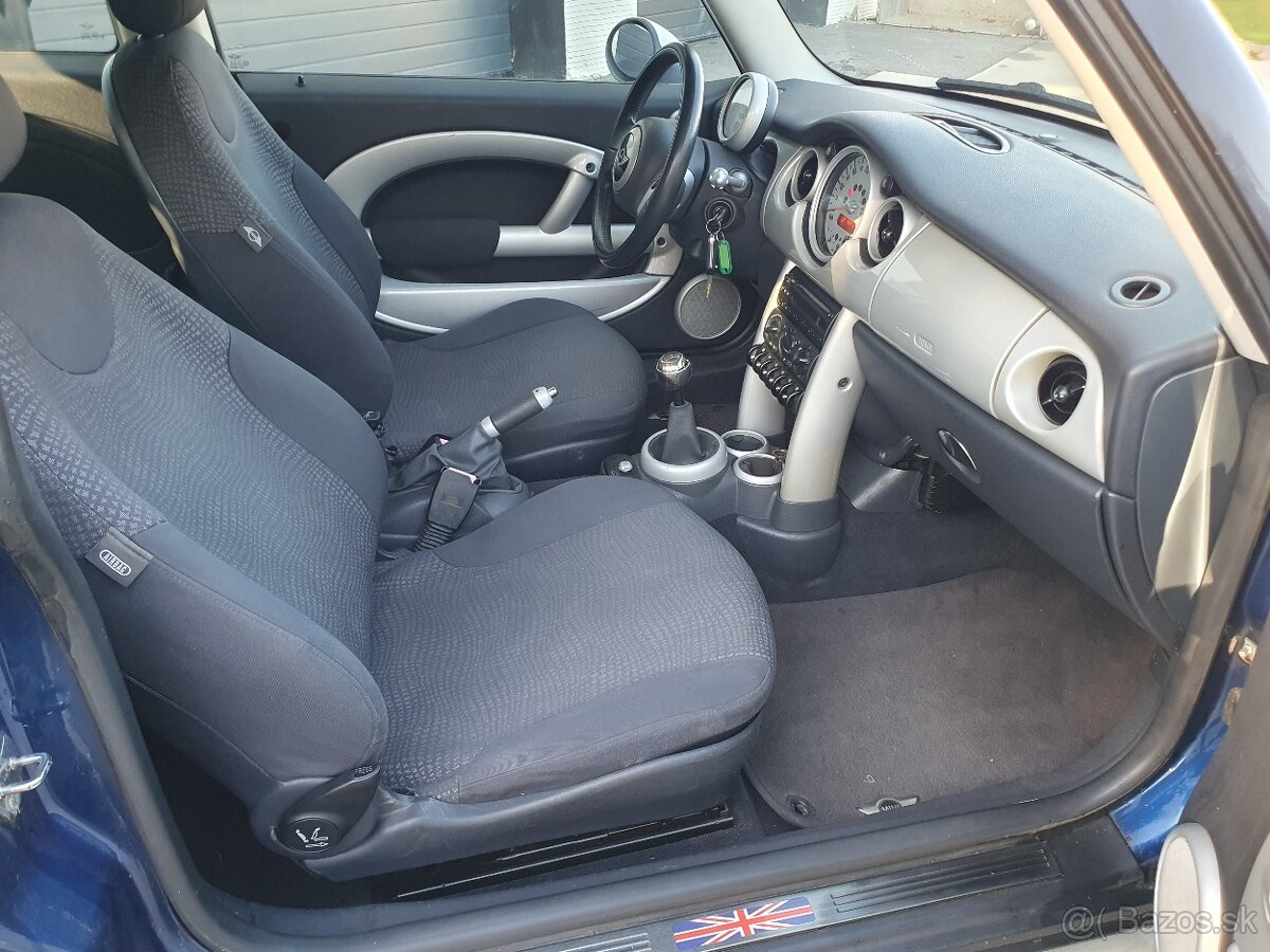 Mini Cooper 1.6 85kw, benzín 5M - 11
