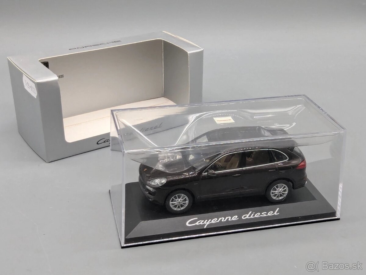 1:43 Minichamps Porsche Cayenne Diesel - 11