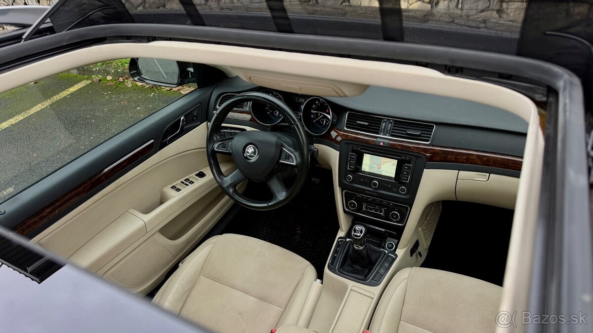 Škoda Superb 2.0 TDI 103kw 4x4 PANO KEYLESS - 11