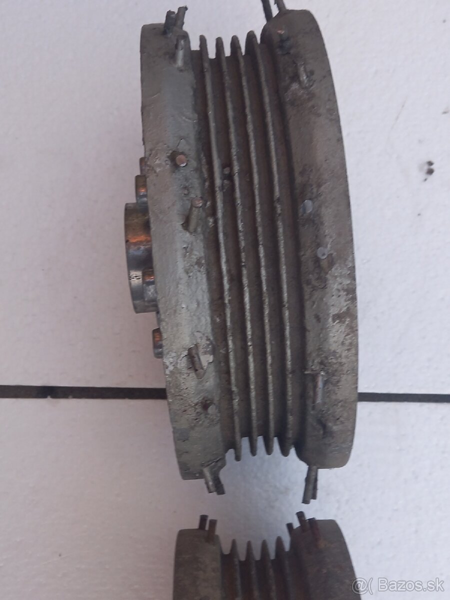 Jawa 250 350 Kývačka - 11