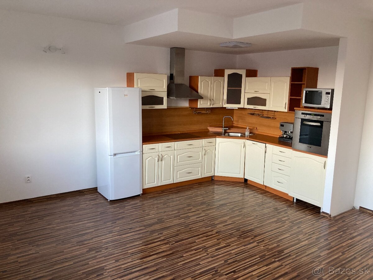 Prenájom 2-izbový byt Okružná Trnava - 11