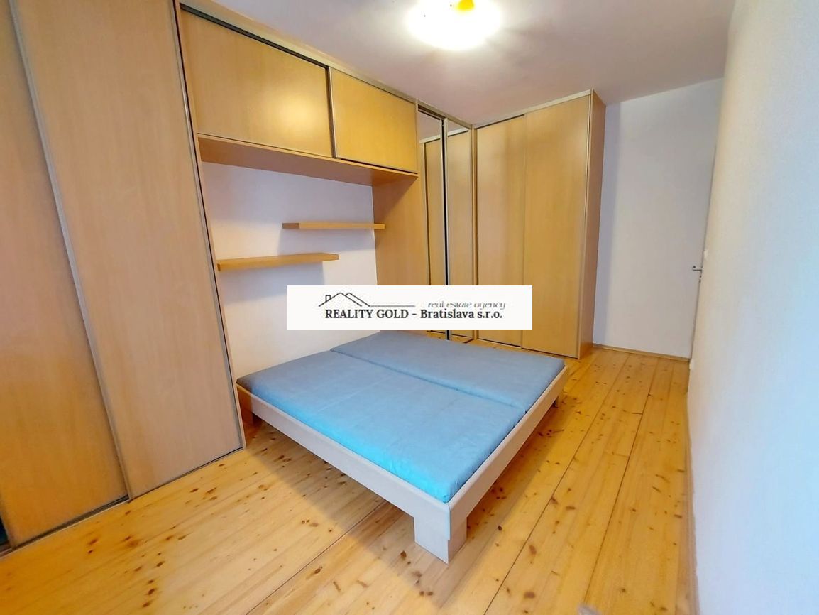 Investičná nehnuteľnosť - Polyfunkčný objekt v Starom Meste, - 11