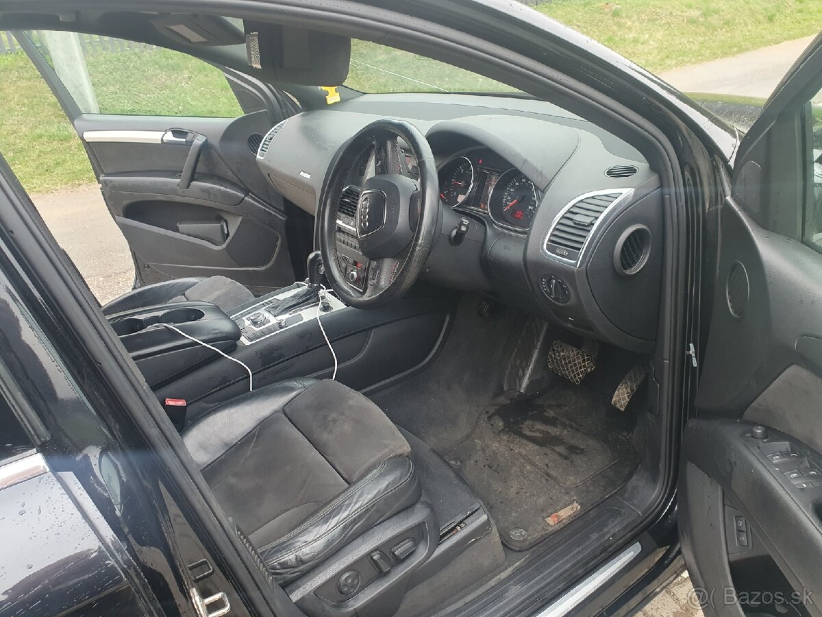 Audi Q7 - 11