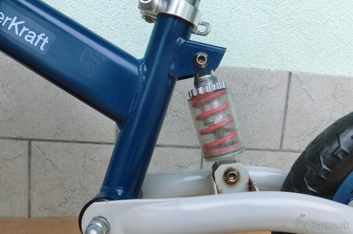 Detský bicykel a odrážadlo . - 11