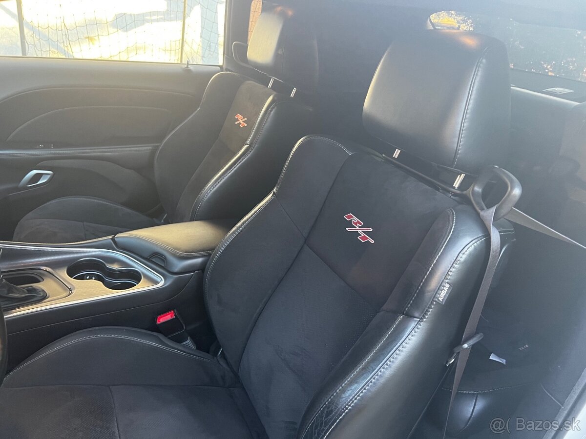 Dodge Challenger 6.4 - 11