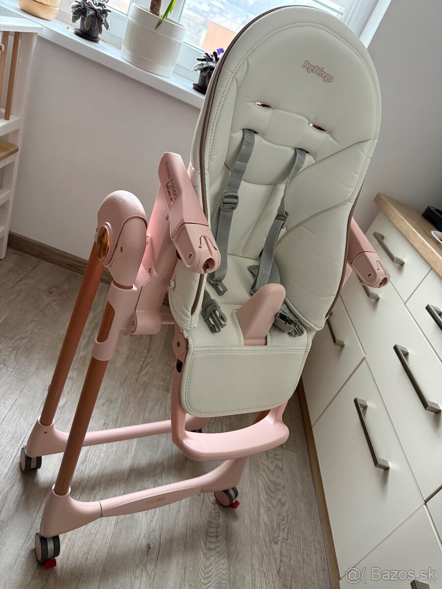 Stolička na kŕmenie PegPerego - 11