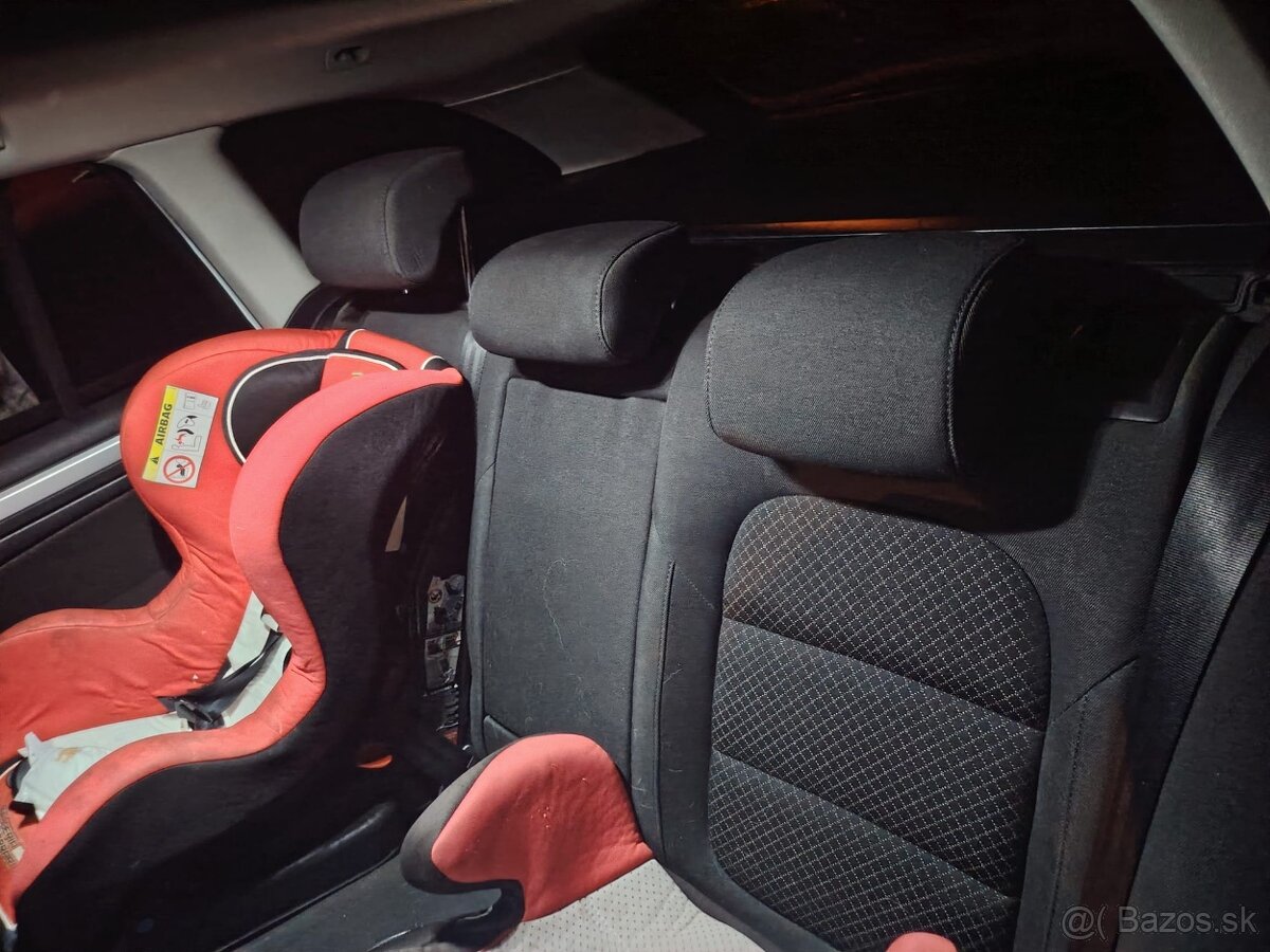 Superb 2 facelift combi2.0 TDi 125kw (150kw) - 11