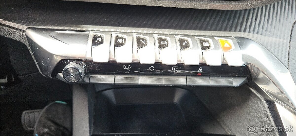 Predám krásny Peugeot 3008 Active Pack Automat r.2022 - 11