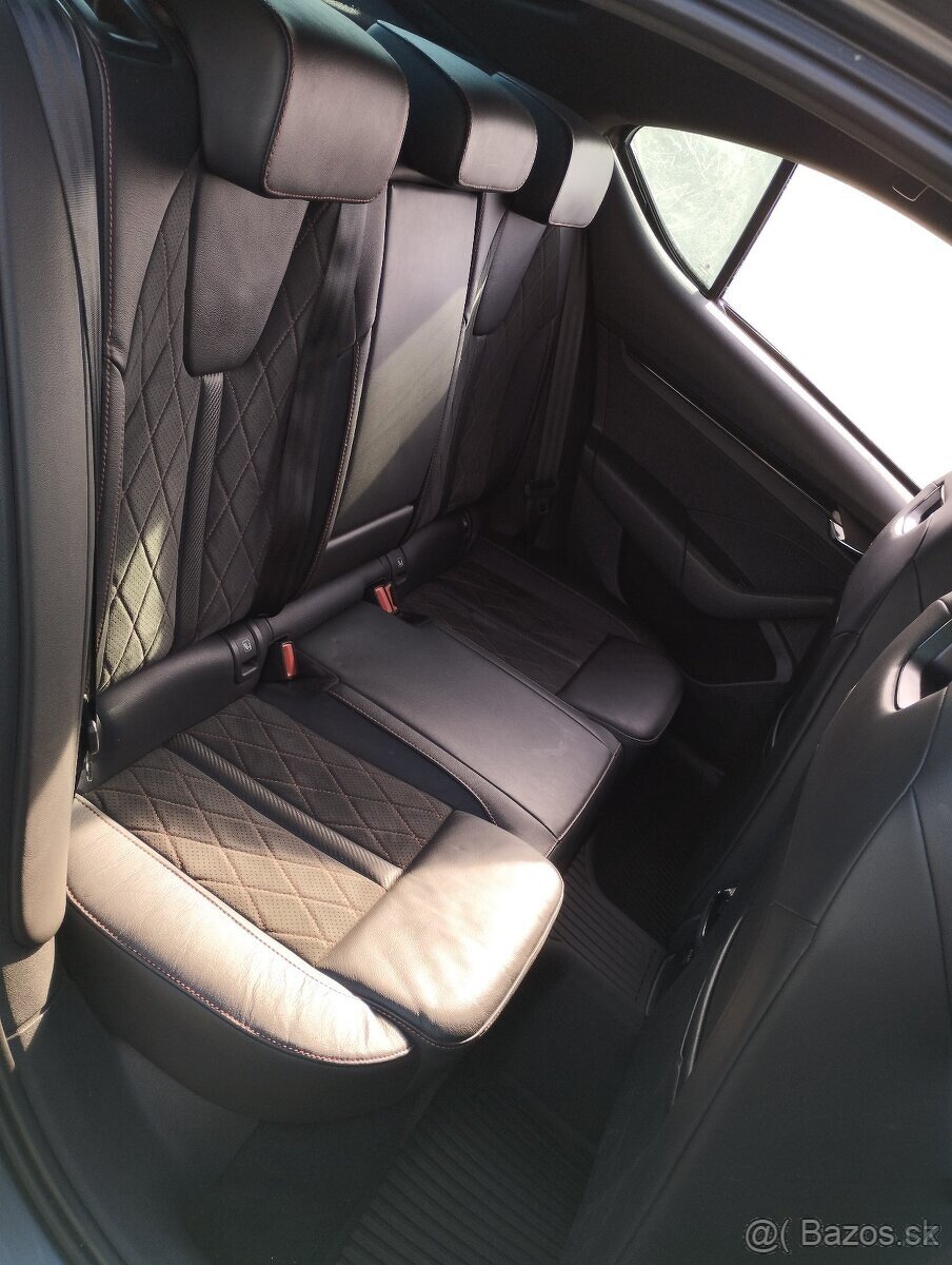 Škoda Octavia IV 1.4tsi, iV hybrid RS,MATRIX,CANTON,webasto - 11