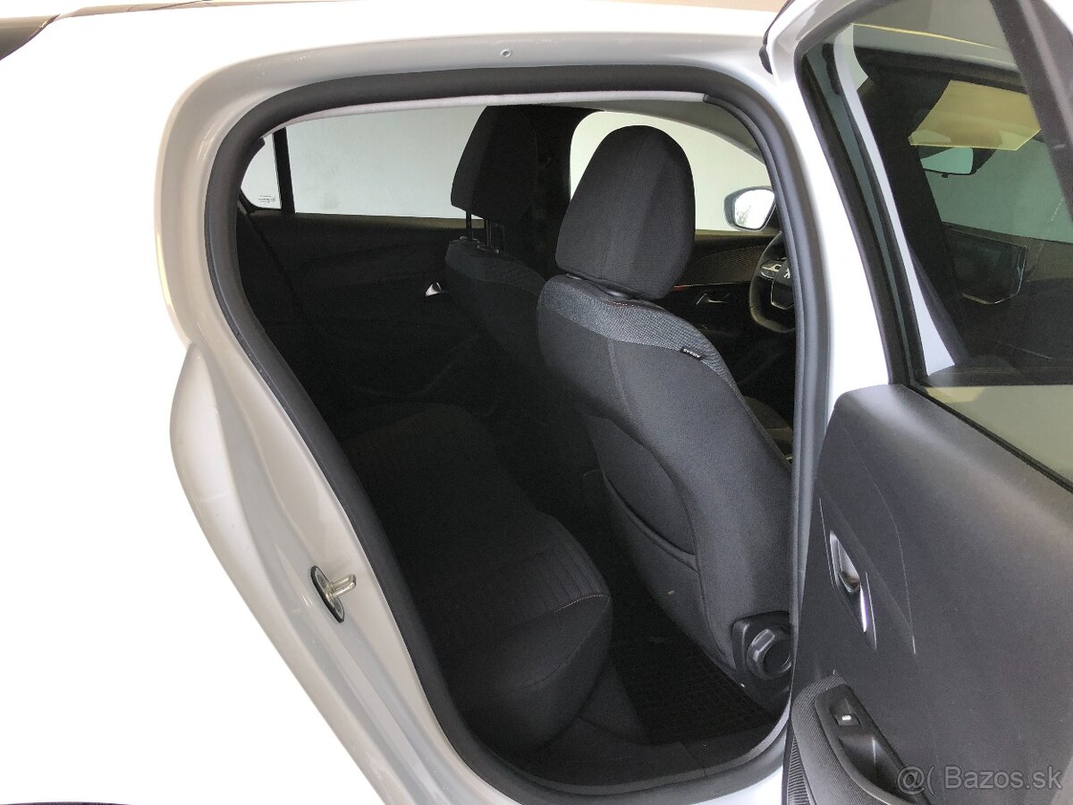 PEUGEOT 208 1.2 PureTech - 11