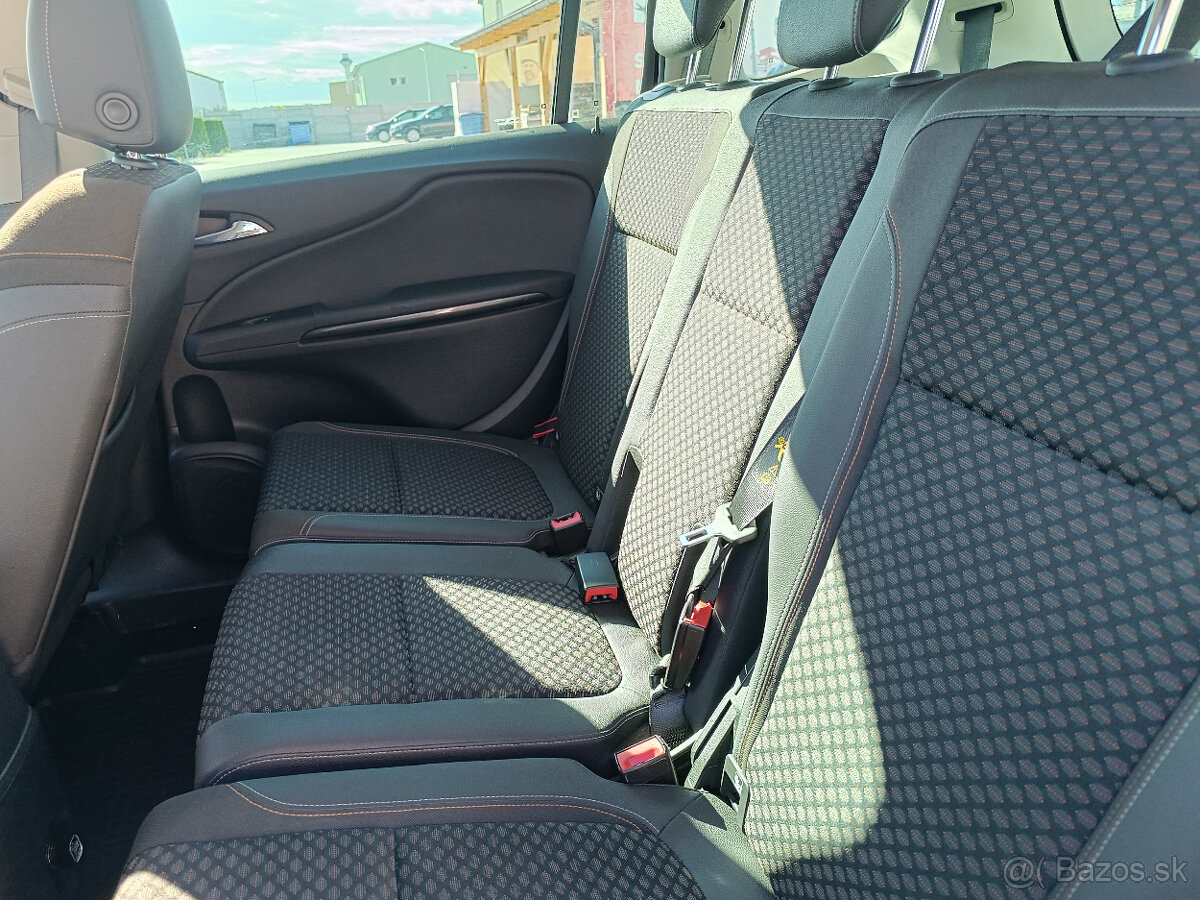 Opel Zafira 1,6T benzín 147kW - 11
