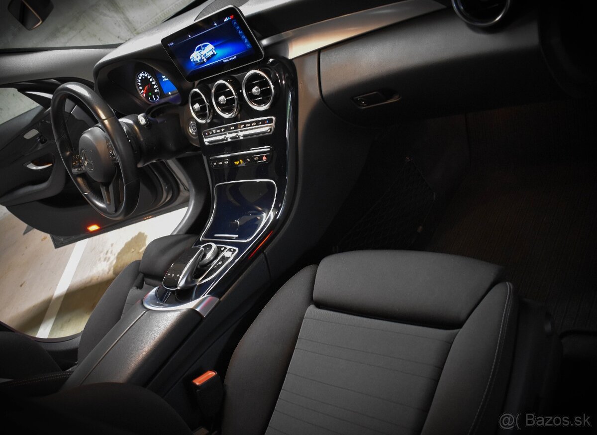 Mercedes C trieda 220 CDi Combi 143kw 9st. Automat - 11