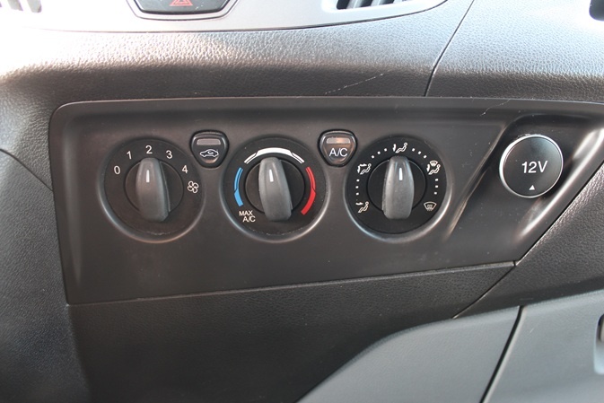 Ford Transit Custom 2.0 TDCi Ambiente L2 - 11