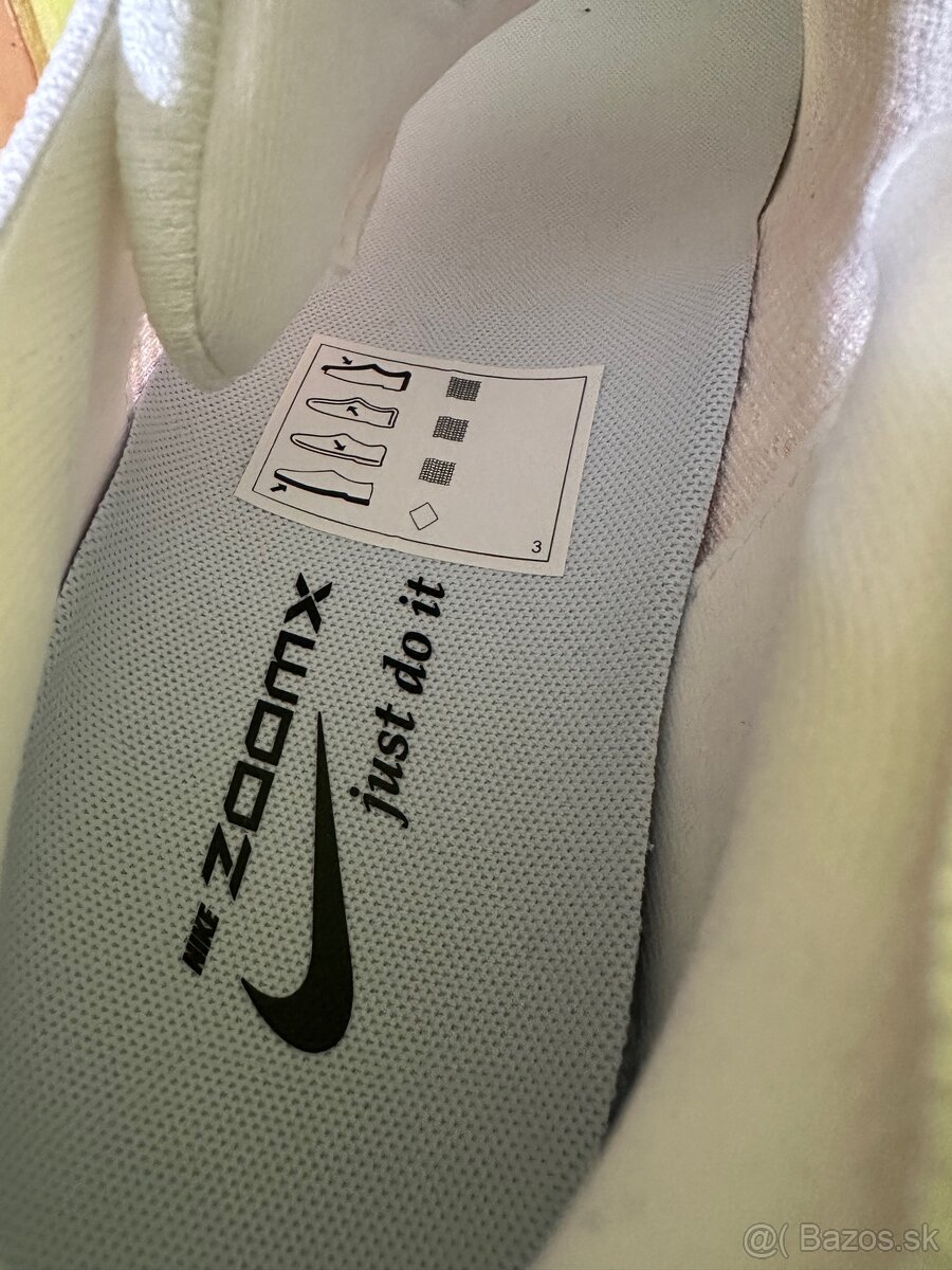 Bežecké tenisky Nike Invincible Run 3 - 11