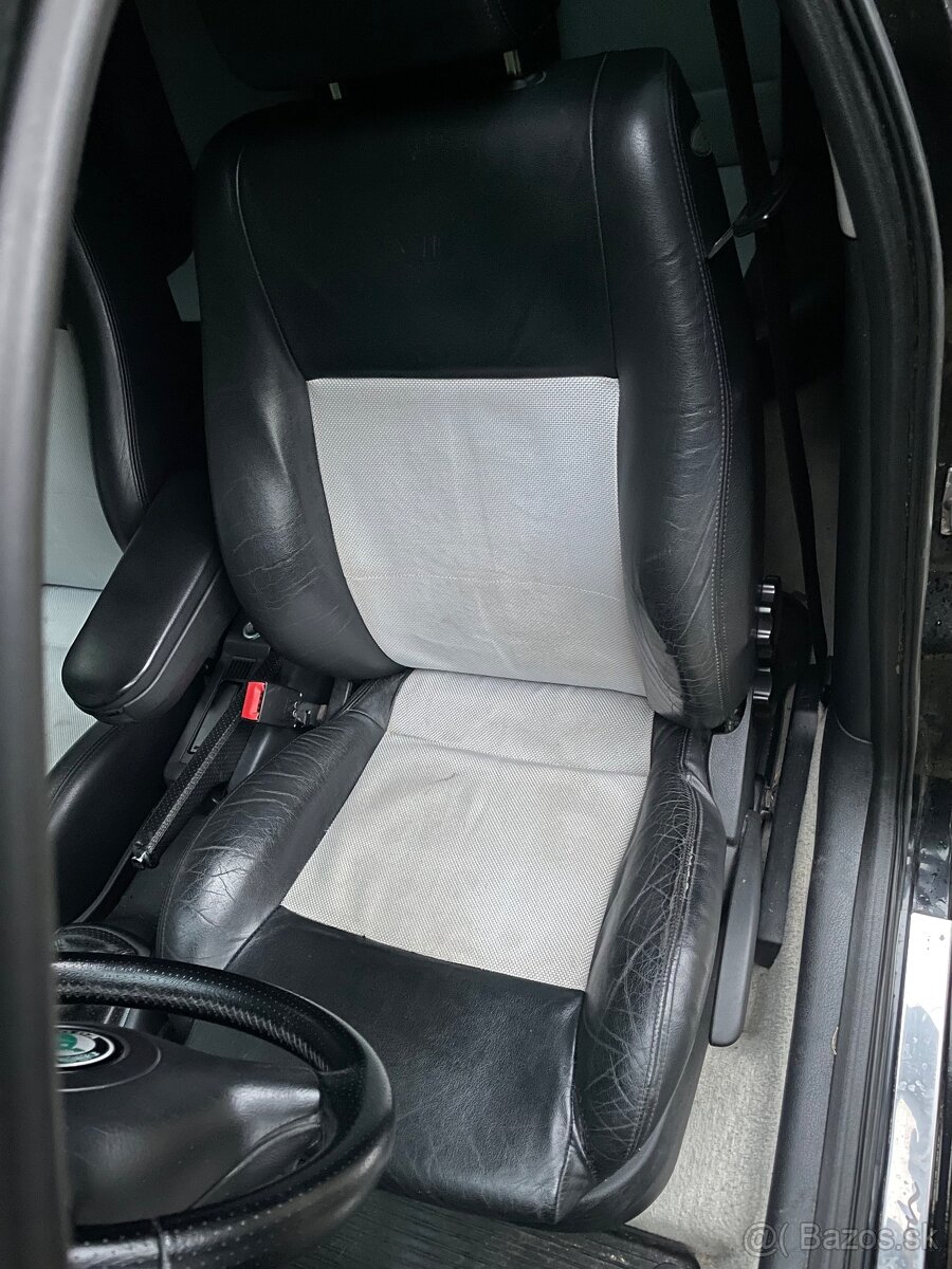 Skoda Octavia RS 1.8t 132kW LPG - 11