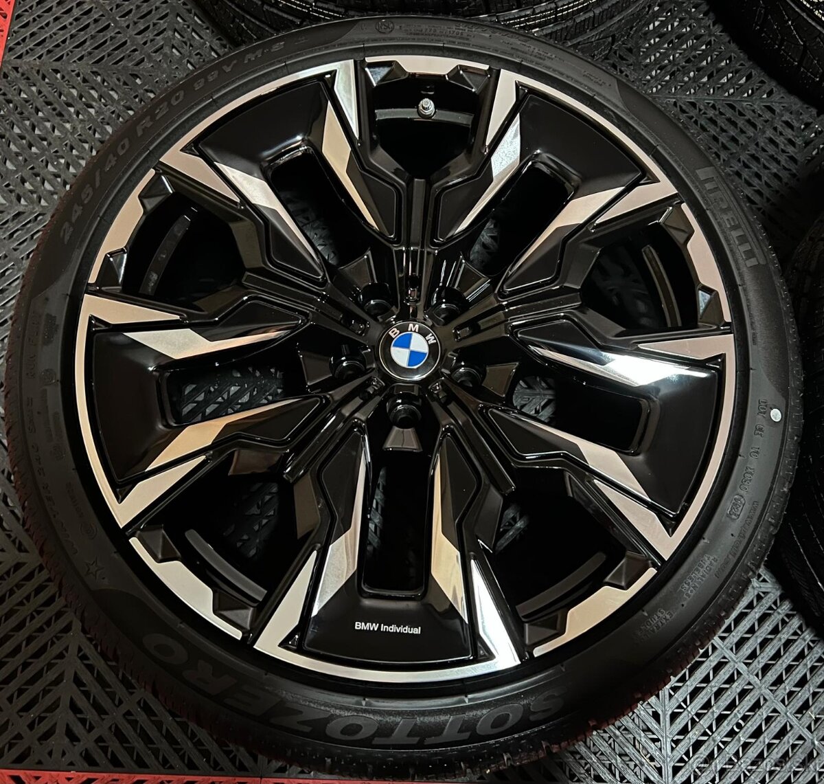 Alu BMW M-packet X3 G45 R20-zimné nové - 11