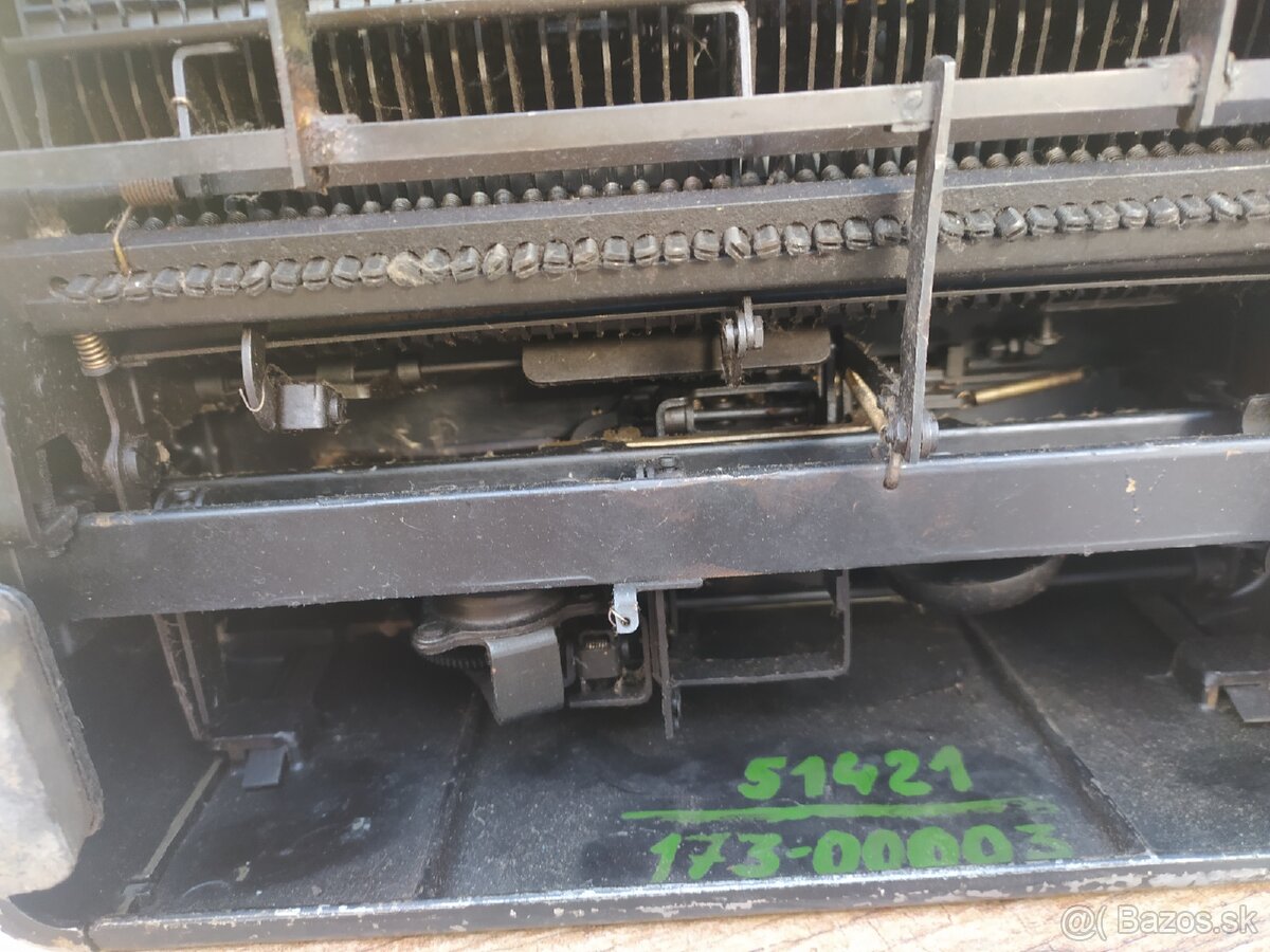 Zbrojovka Brno Historický písací stroj. - 11