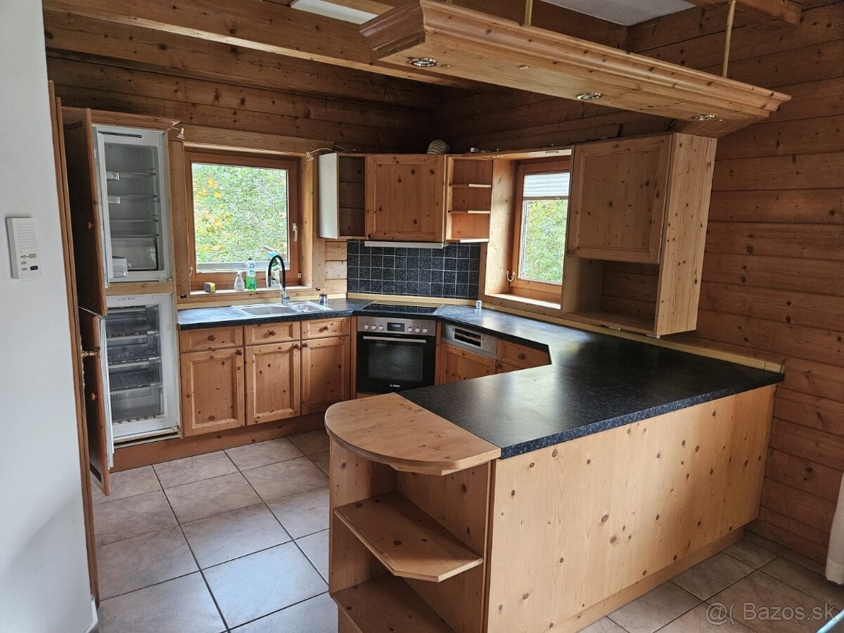 Masívna kuchynská linka z Nemecka so spotrebičmi - 11