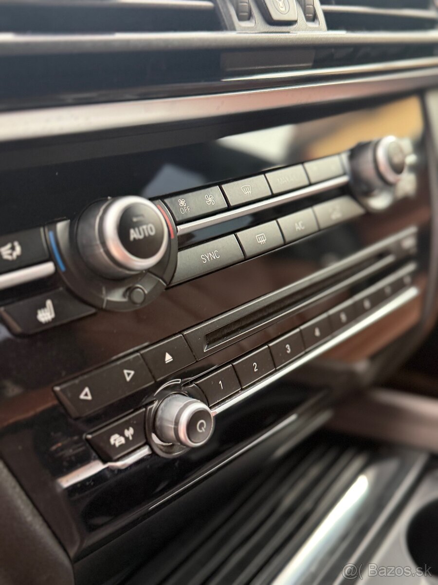 BMW x5 3.0d f15 M paket - 11