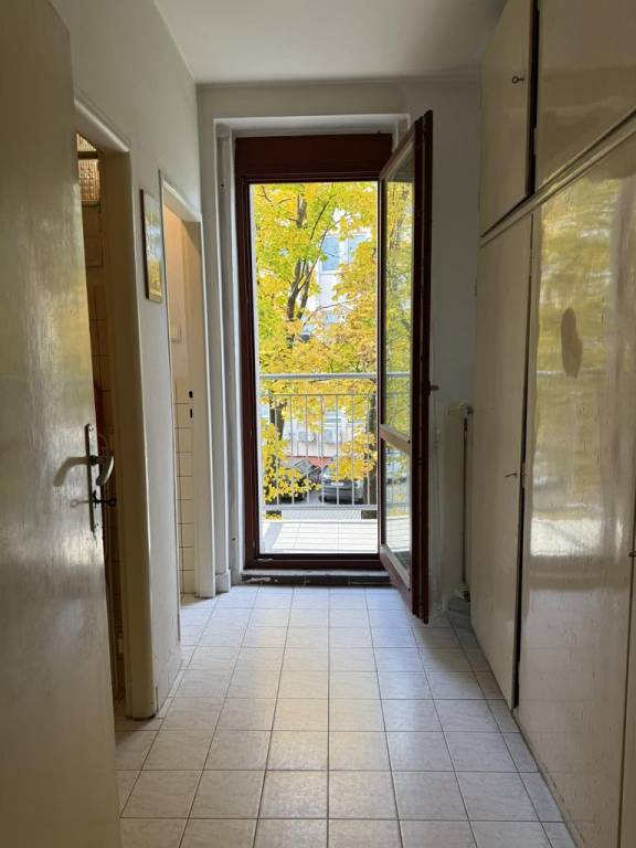 Novinka: Priestranný svetlý byt s balkónmi pri Kuchajde. Vaj - 11