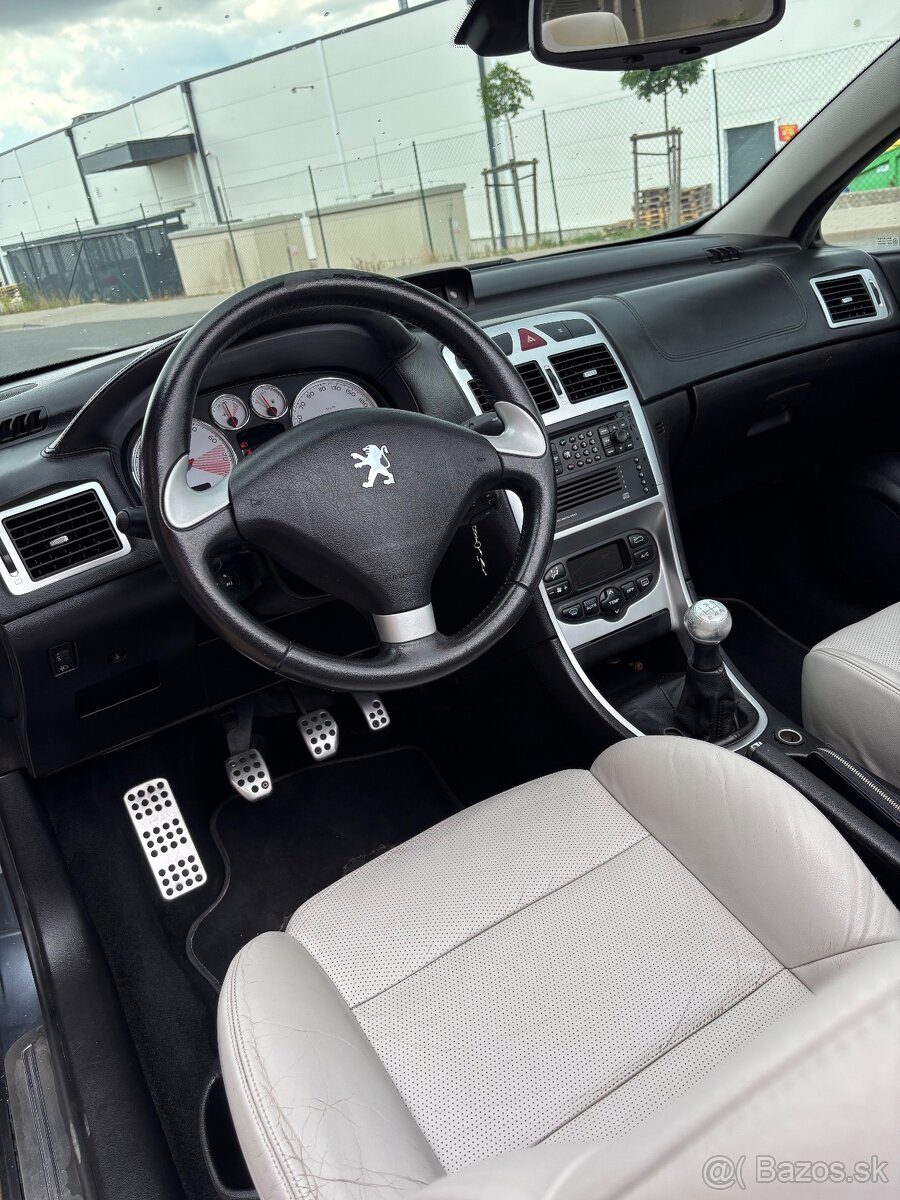 Peugeot 307 CC 2.0 16V Dynamique - 11