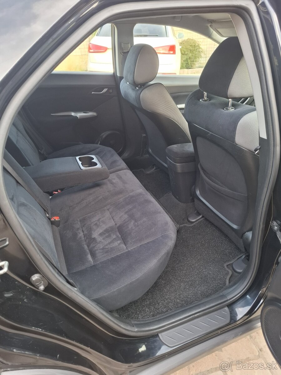 Honda Civic 8g, 1.4 benzin automat ufo - 11