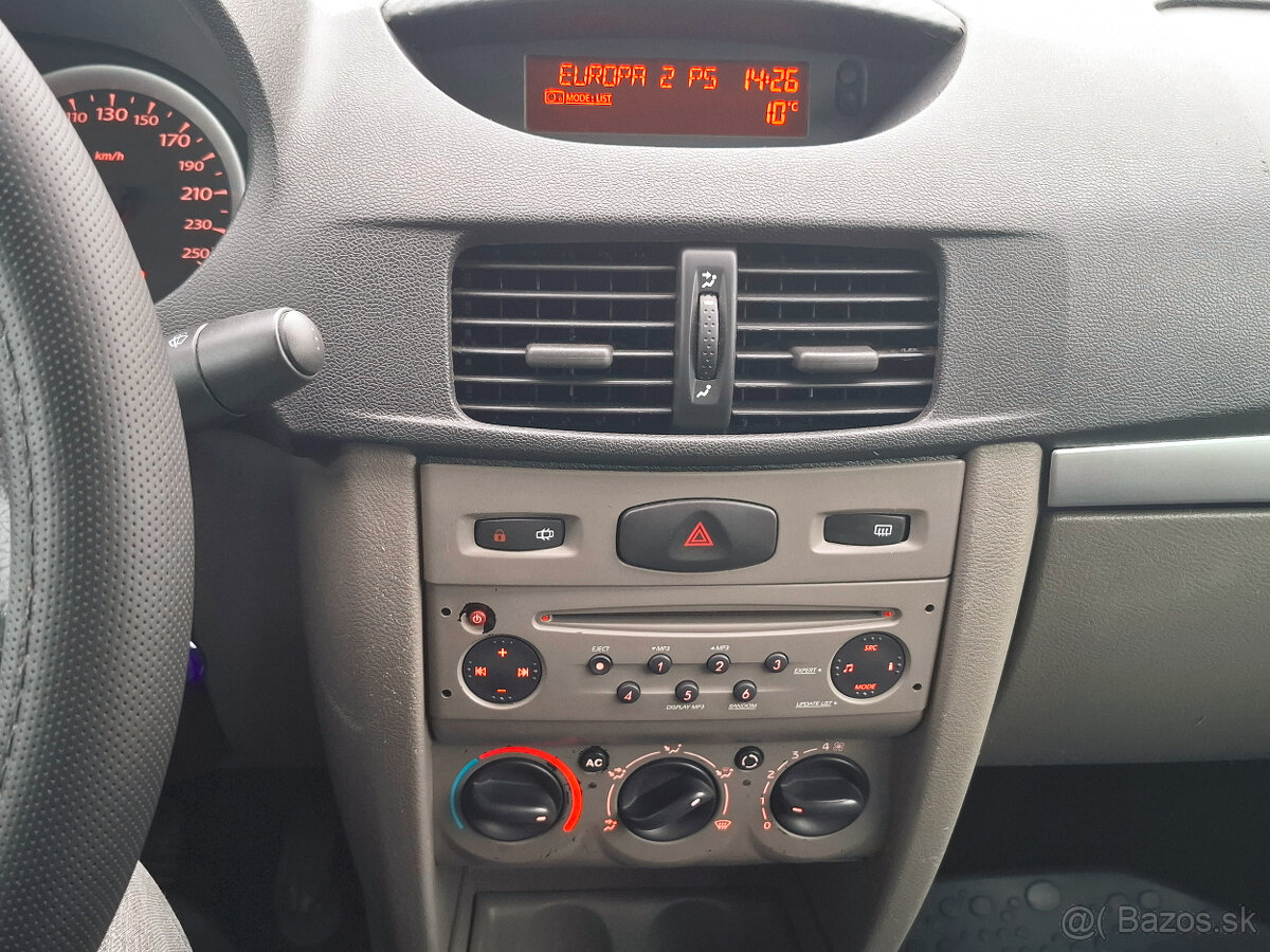 Renault Thalia 1.2 16V Privilege - 11