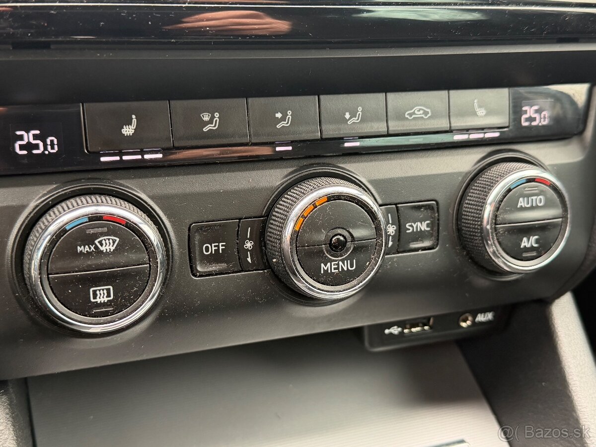 Škoda octavia 1.4tsi Combi - 11