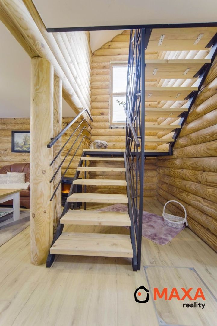 Zrub v tradičnom štýle na predaj v obci Koš, v blízkosti Boj - 11