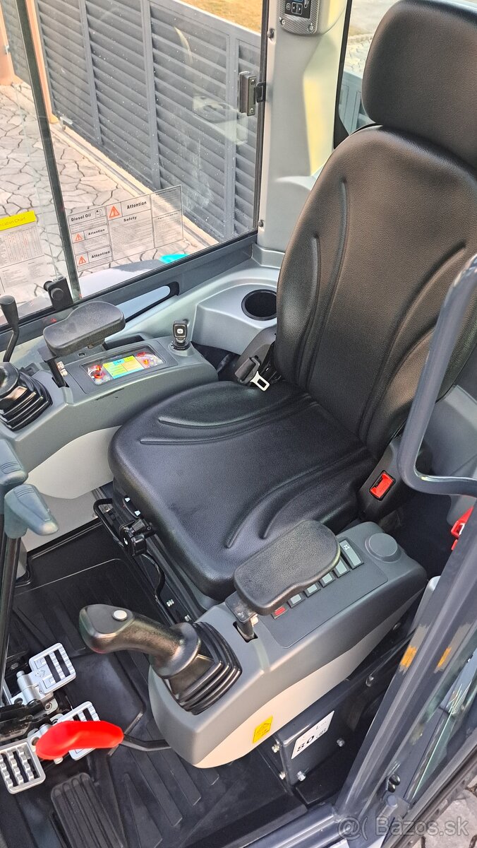 Sunward u25 ,minibager 2.7t iba 300mth - 11