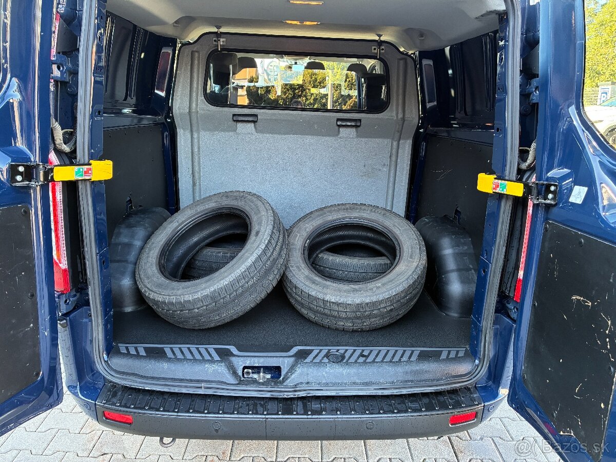 Ford Transit Custom 2.0-77kW MHEV L2 DPH ČR 1MAJITEL 6MÍST - 11