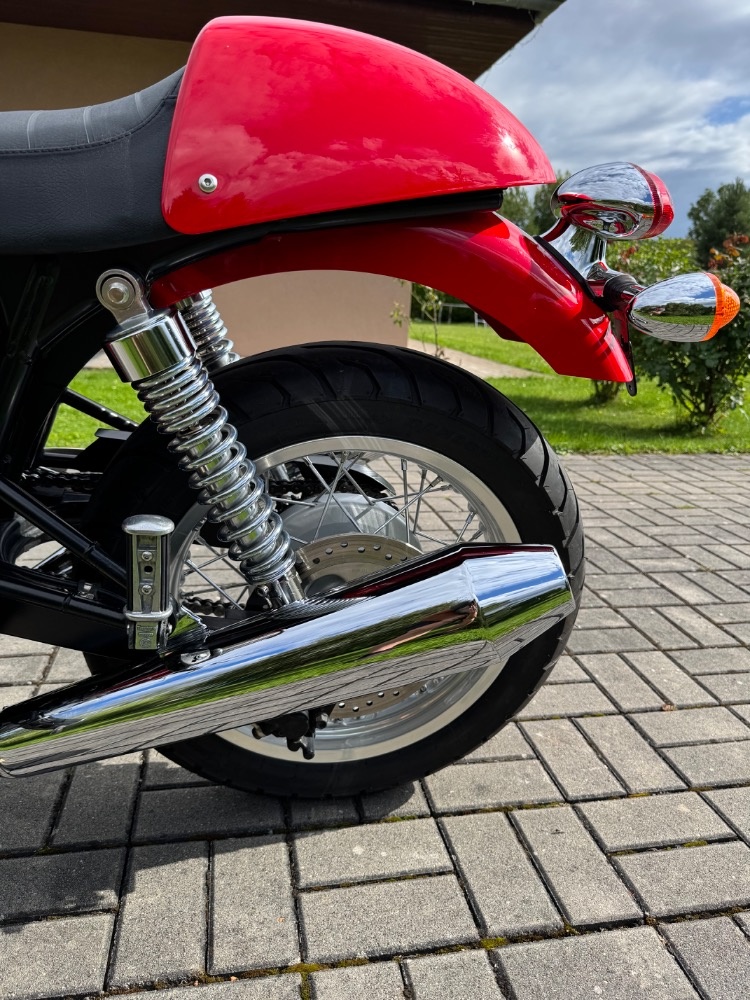 Triumph Thruxton 900 - 11