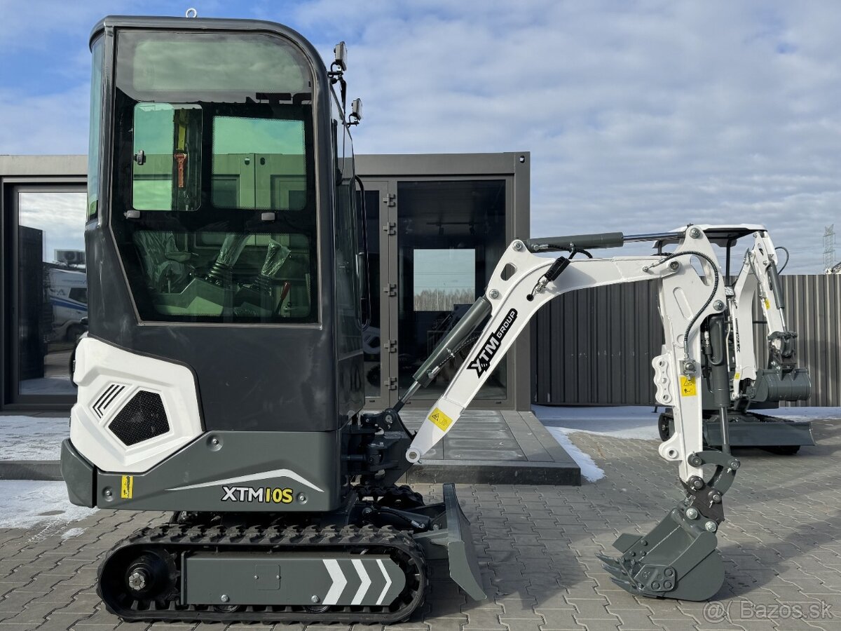 Minibagr XTM X10S PRO s kabinou - 11