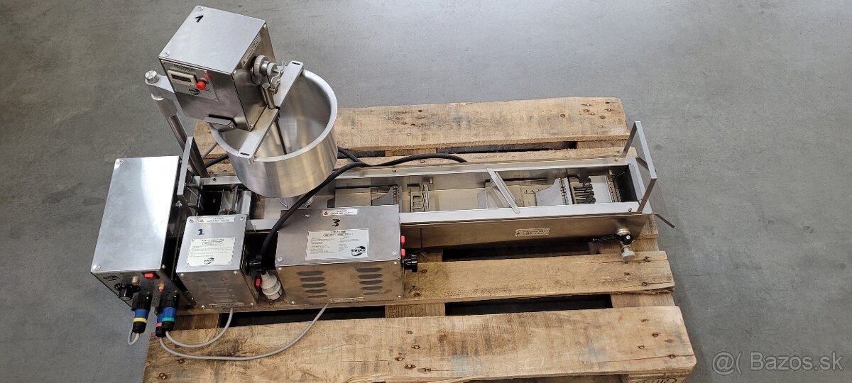 Donutkovač PROFI PRF-11/1200 automat - 11