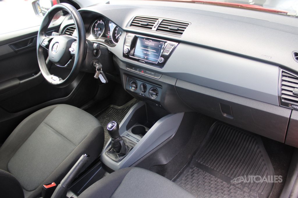 Škoda Fabia 1,0 TSi 70 kW ACTIVE - 11
