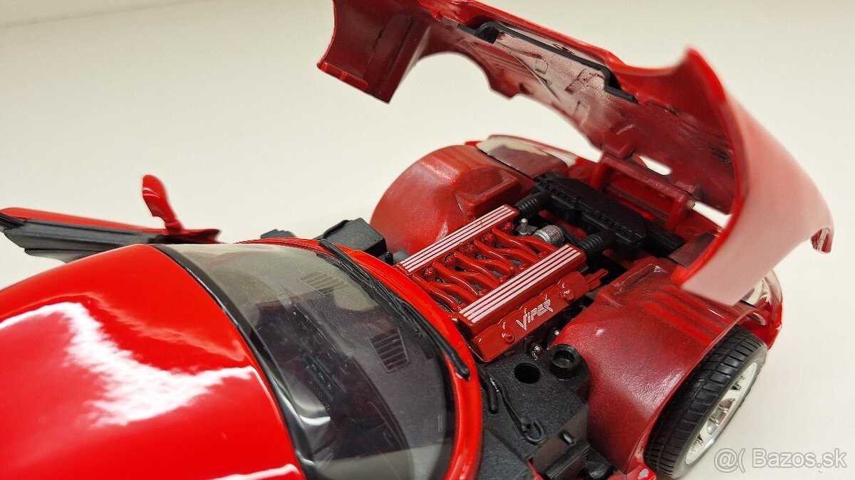 1:18 DODGE VIPER GTS / GT2 - 11