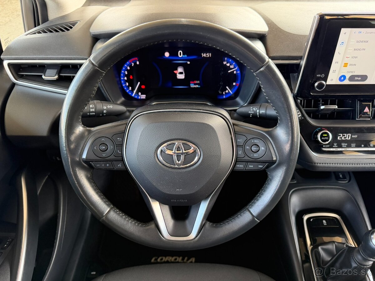 Toyota Corolla 1.5 Dynamic Force Comfort, Slovenske - 11