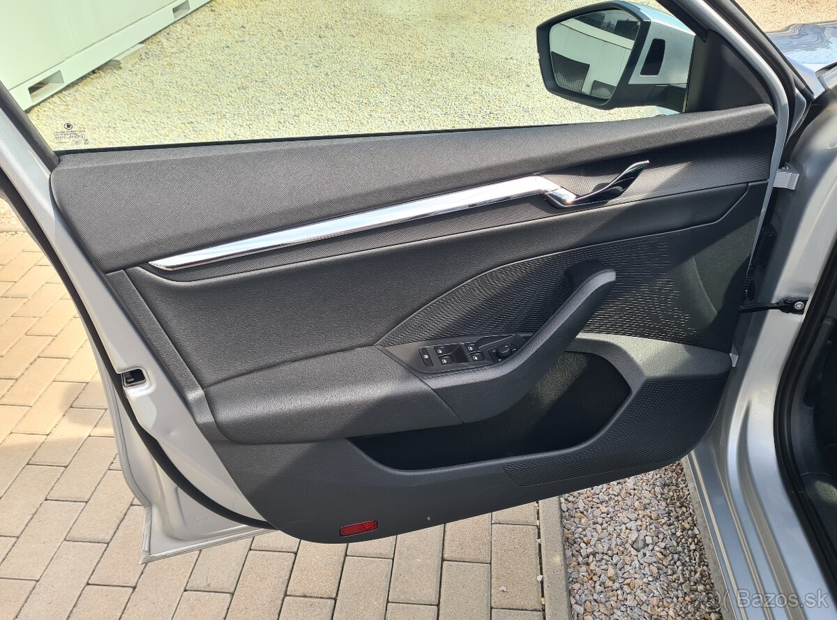 ŠKODA OCTAVIA COMBI 2.0 TDI SCR STYLE DSG/ MOŽNÝ ODPOČET DPH - 11