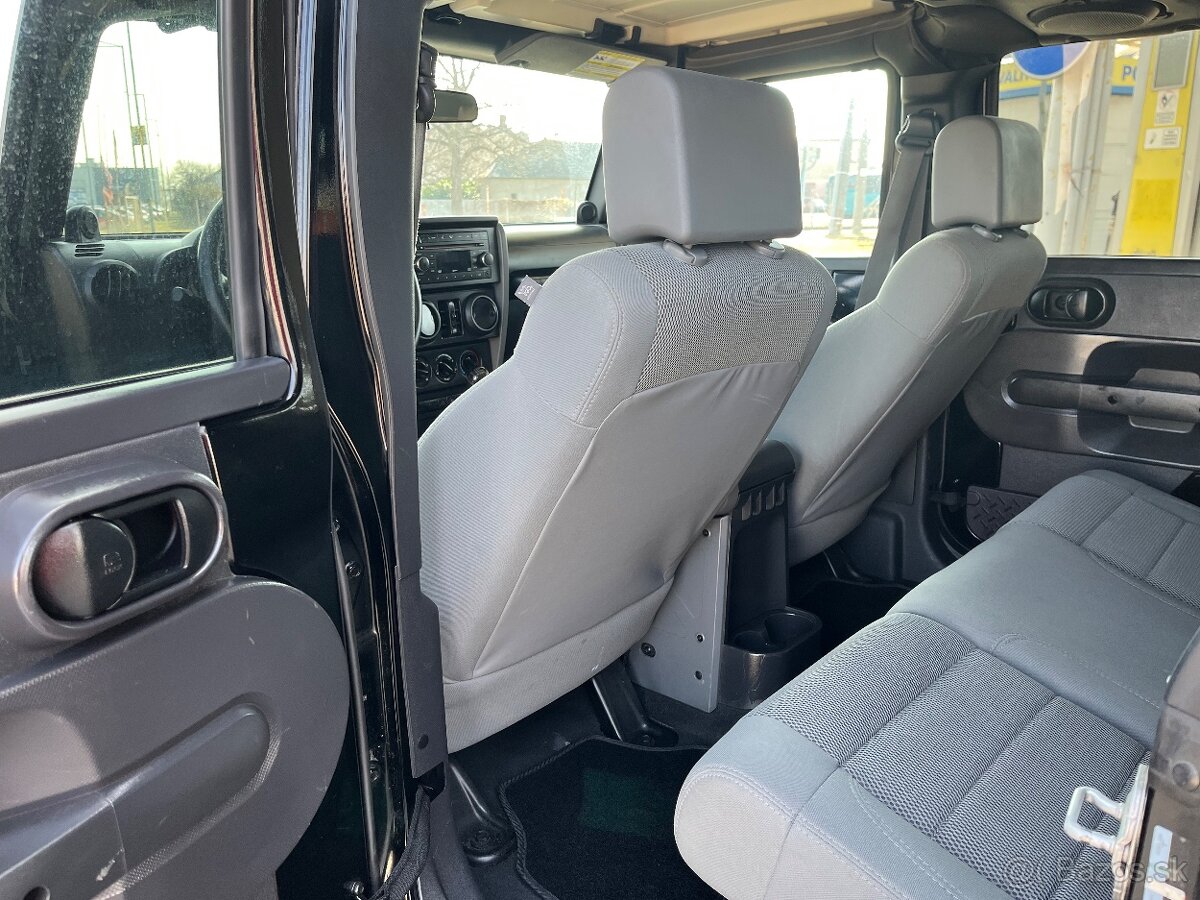 Jeep Wrangler 2.8 CRD SAHARA - 11