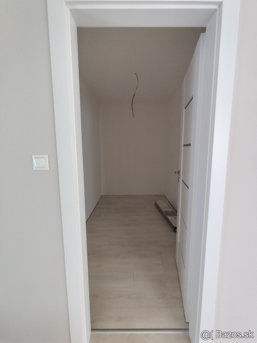NA PREDAJ 5-izbová NOVOSTAVBA V MALOM KIARI - 11