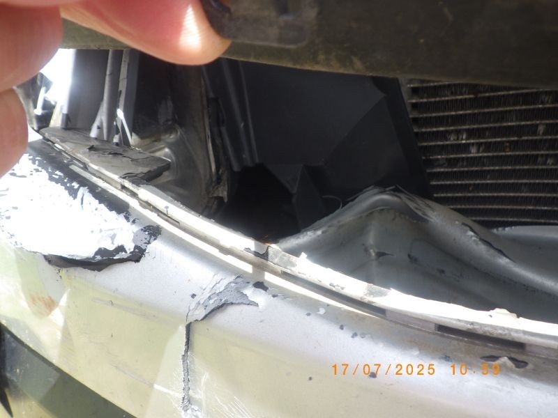 Dacia Sandero 1.6i, 64kW - 11