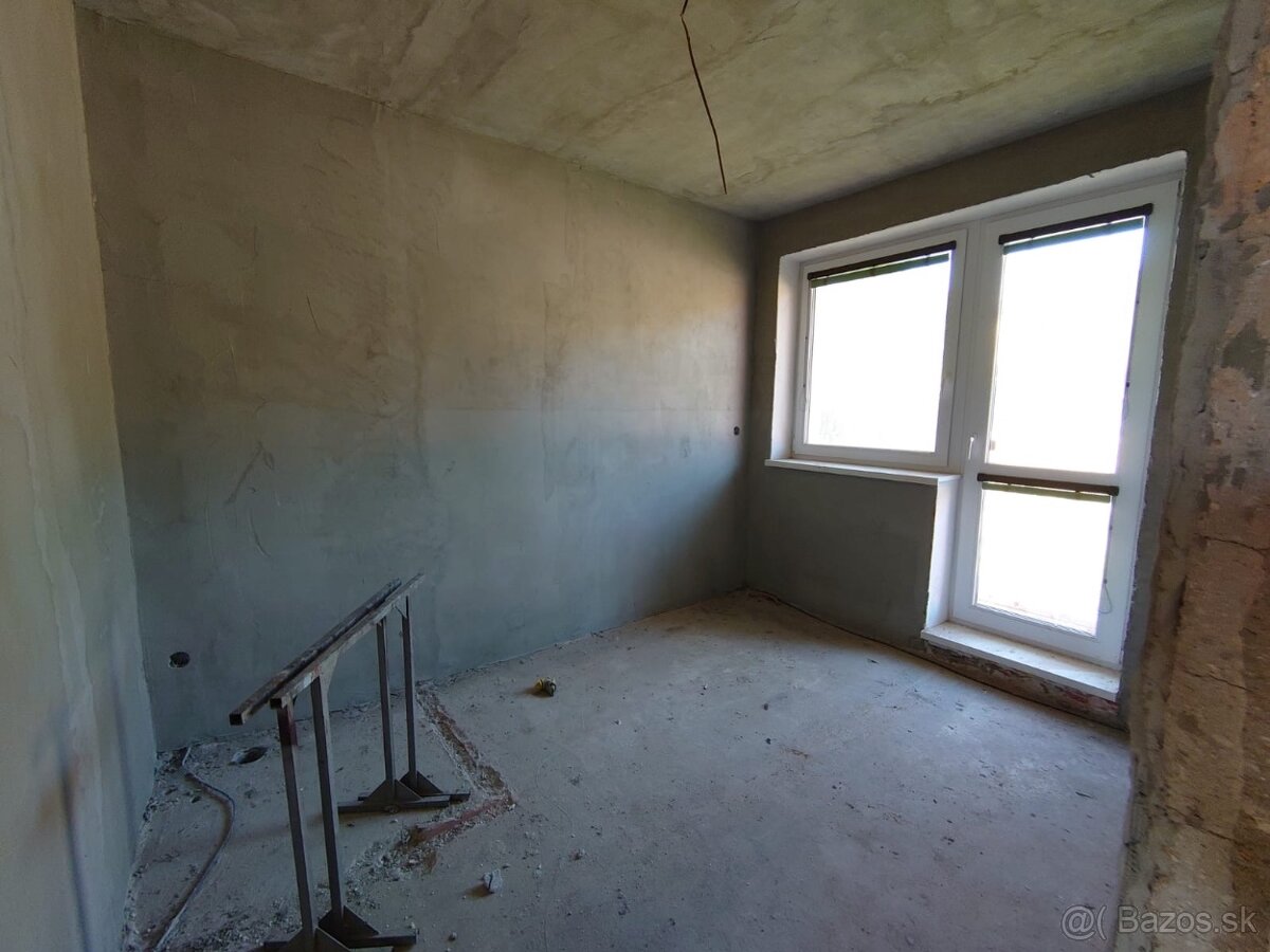 Predávam 3 - Izbový byt na prízemí | Nitra, Zobor - 11