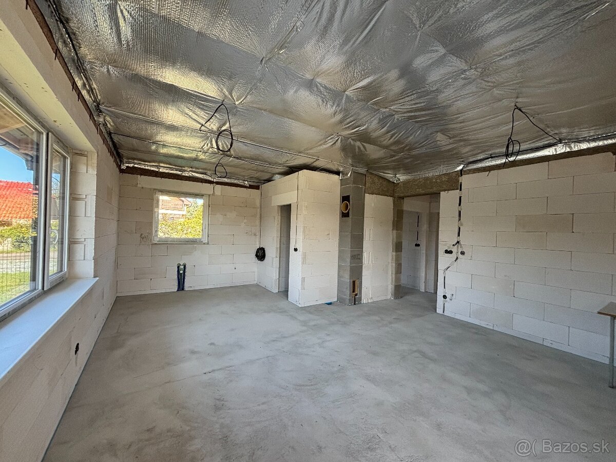 Jablonové: 4-izbový RD - 11