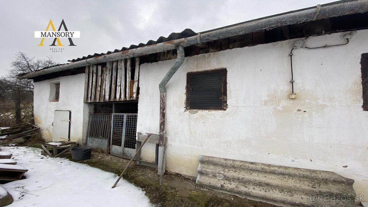 Na predaj rodinný dom v Somosköújfalu na pozemku 1 848 m2 za - 11