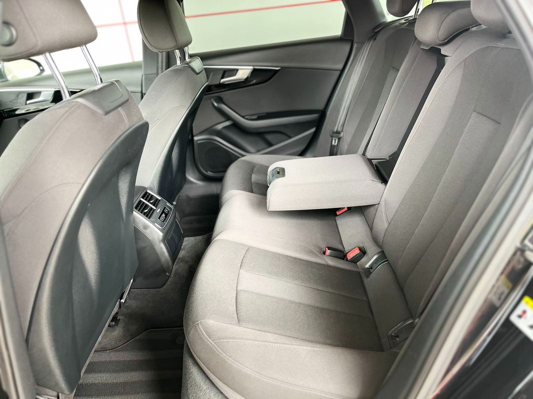 Audi A4 Avant 2.0TDi 110kW S-tronic Sport - 11