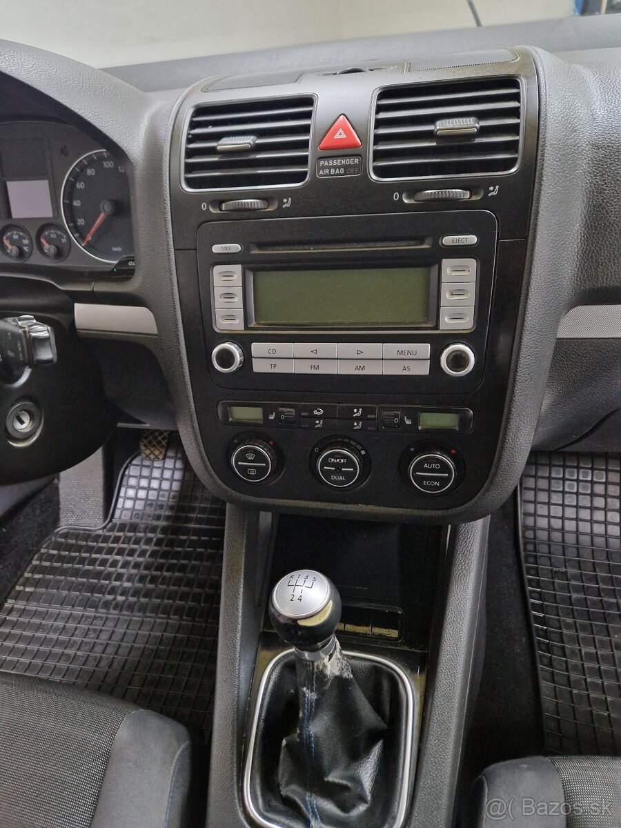 Volkswagen Golf 5 - 11